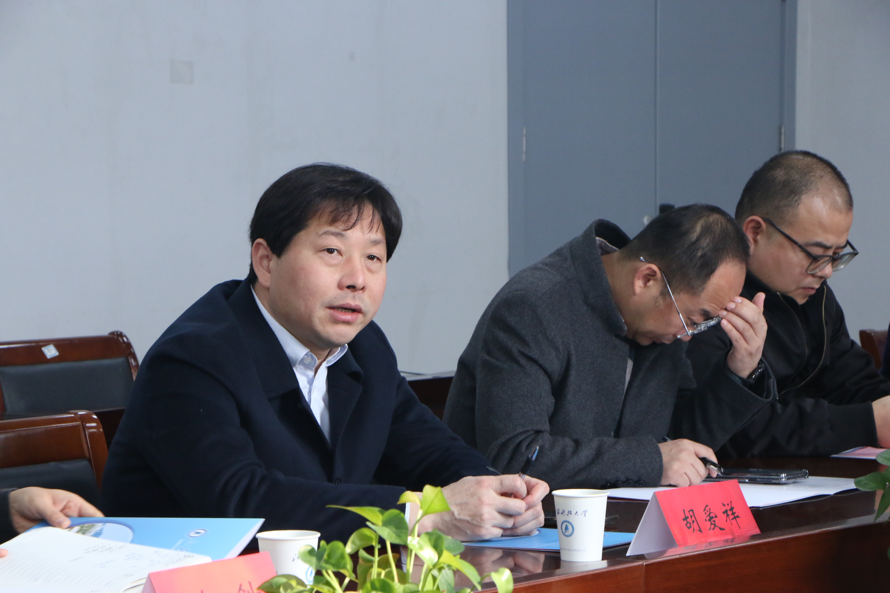 1734226880111715.jpg 胡.JPG